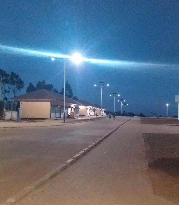 沙市区非洲科特迪瓦太阳能路灯工程
